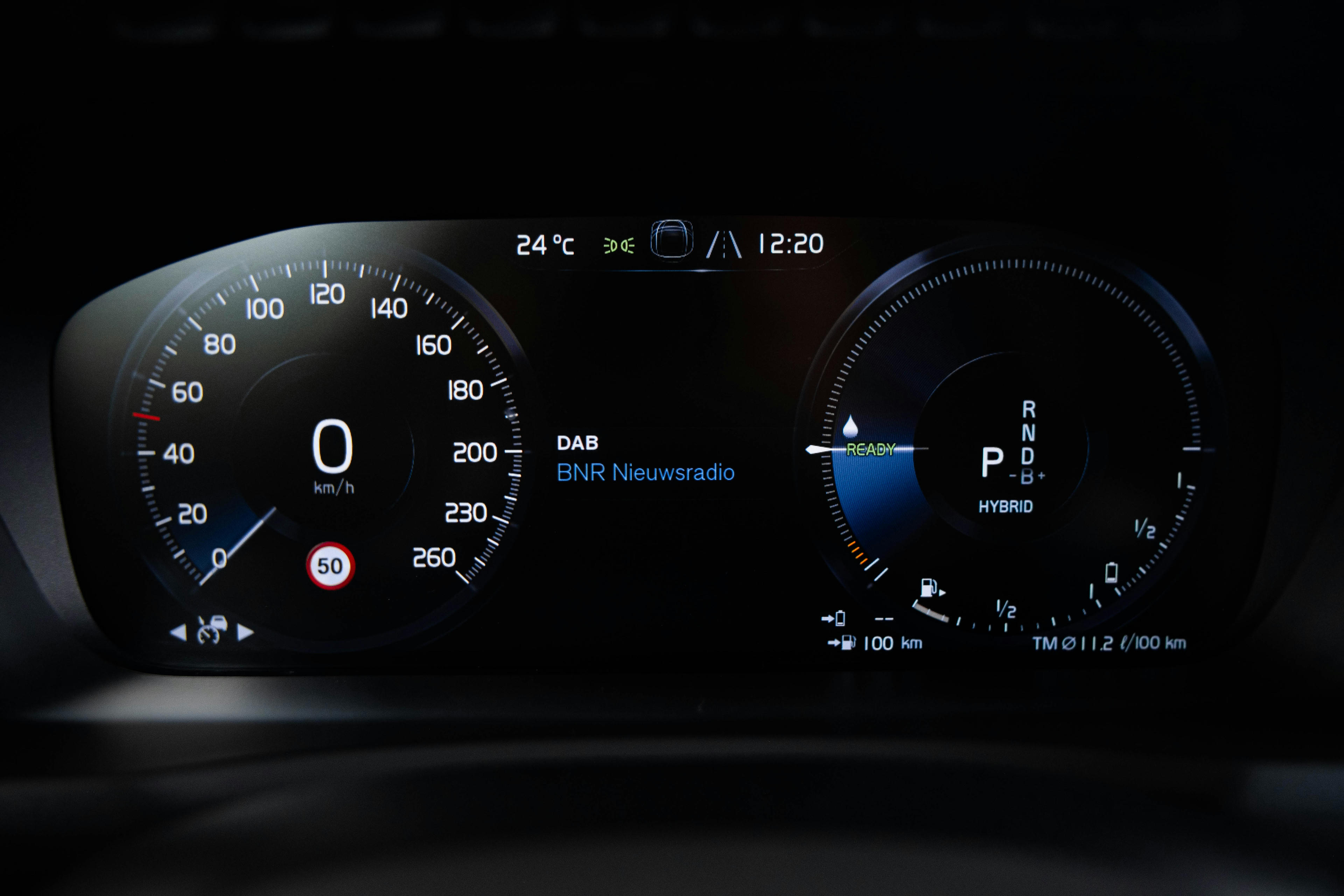 Car image 10