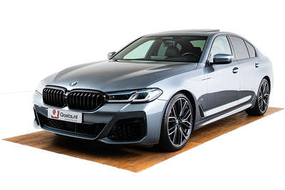 BMW M550i xDrive Sedan