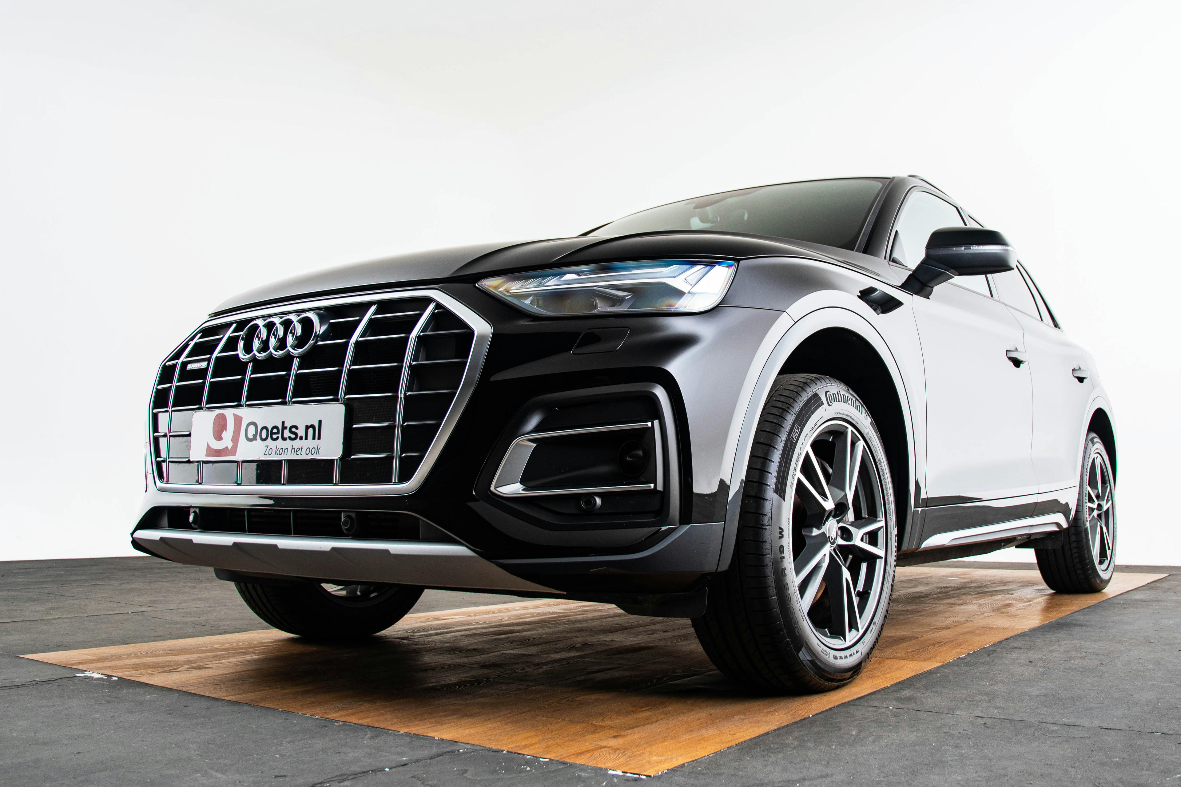 Car image 7