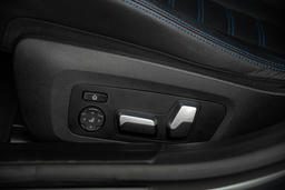 Elektrisch verstelbare lendensteun voor bestuurdersstoel