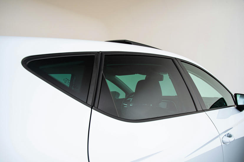 Sunset (extra donker getinte ramen achter)