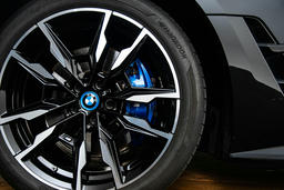 M Sportremsysteem (blauwe remklauwen)