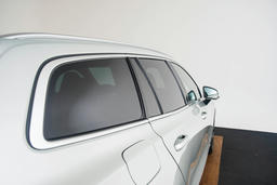 Extra getint glas achterportieren en bagageruimte