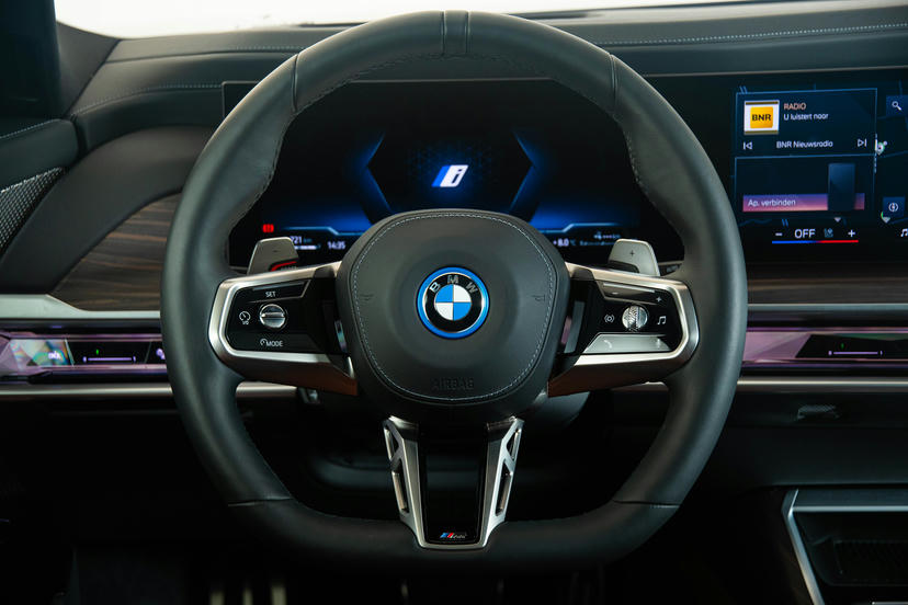 M Sportstuurwiel met leder bekleed inclusief Sport Boost functie