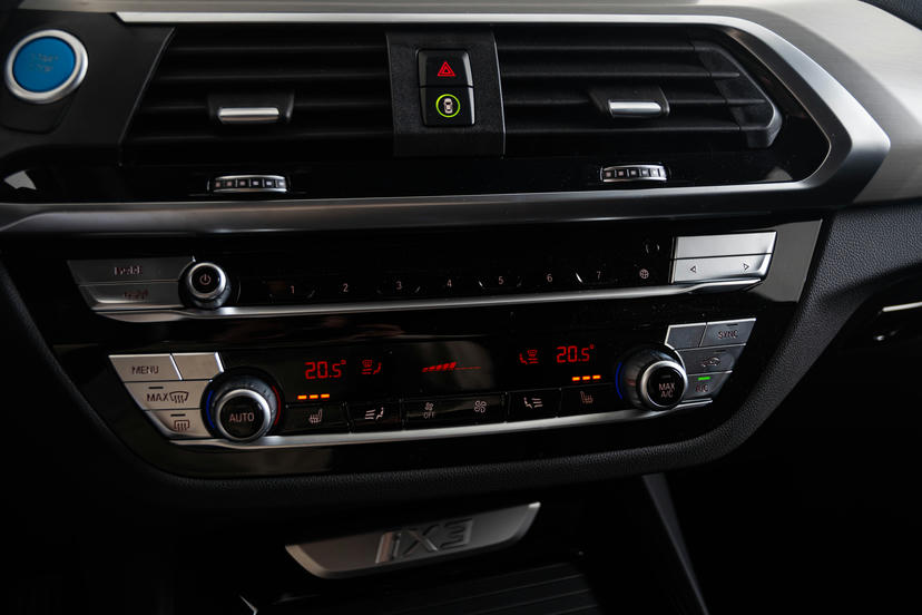 Elektrisch verwarmde voorstoelen.