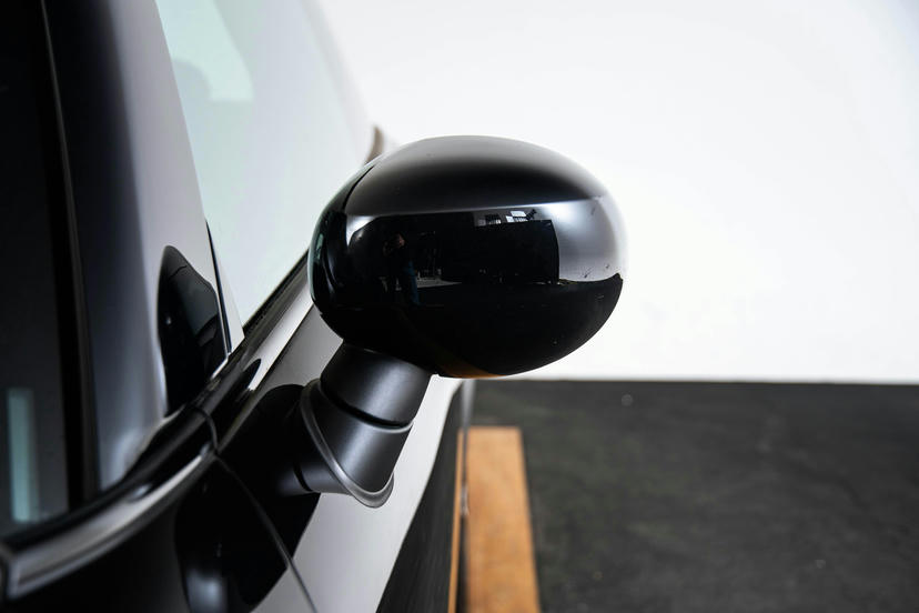 Dak en buitenspiegelkappen in carrosseriekleur