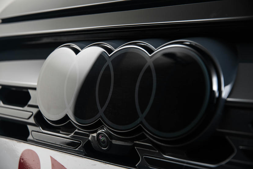 Optiekpakket zwart met Audi ringen in zwart glanzend