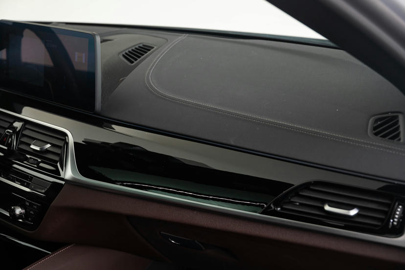 Dashboard uitgevoerd in Sensatec