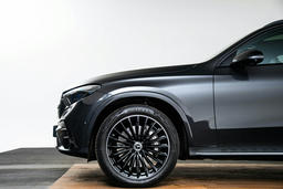  20" multispaaks lichtmetalen AMG-velgen