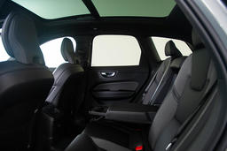 Elektrisch bedienbaar glazen panoramisch schuif-/kanteldak met elektrisch bedienbaar zonnescherm