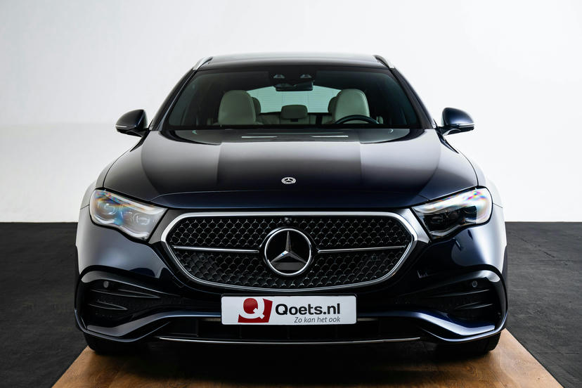 Verlichte radiator grill