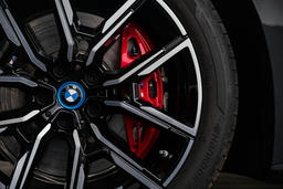 M Sportremsysteem (rode remklauwen)