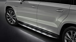 Treeplanken in aluminiumlook met rubbernoppen met led-verlichting