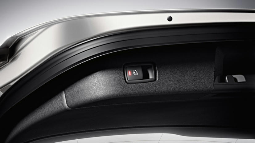 Trekhaak met ESP-aanhangwagenstabilisatie en volledig elektrisch wegklapbare kogelkop