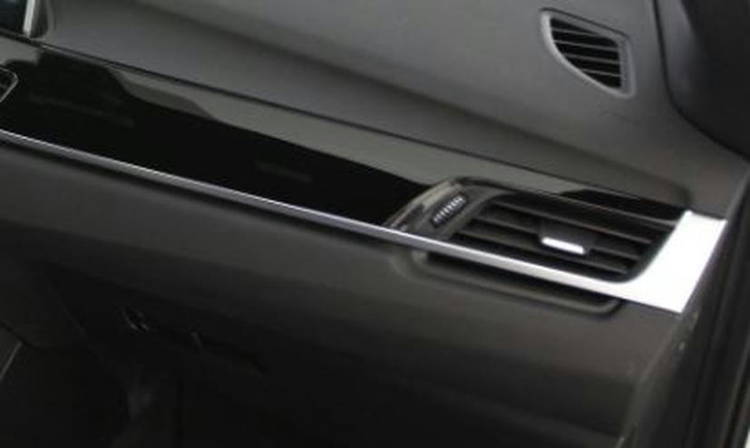 Interieurlijsten Schwarz hoogglans + accentlijsten Pearl chroom