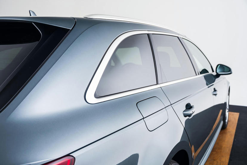 Getint glas vanaf de b-stijl inclusief akoestisch glas in voorportieren 