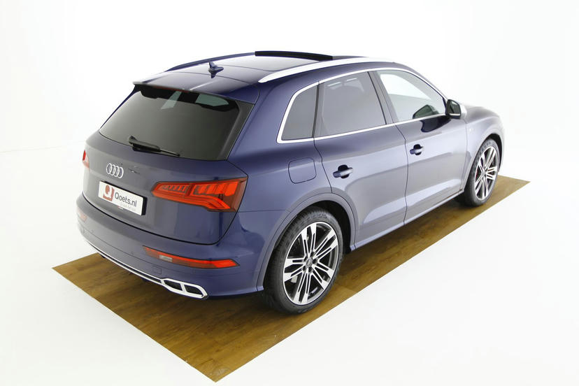 Getint glas vanaf de b-stijl inclusief akoestisch glas in voorportieren