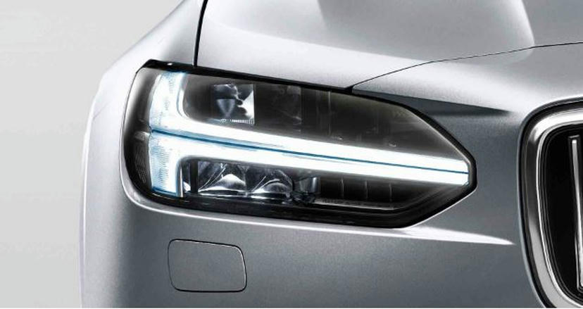 Koplampreinigingsinstallatie