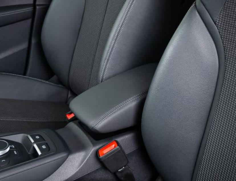 Middenarmsteun voorin