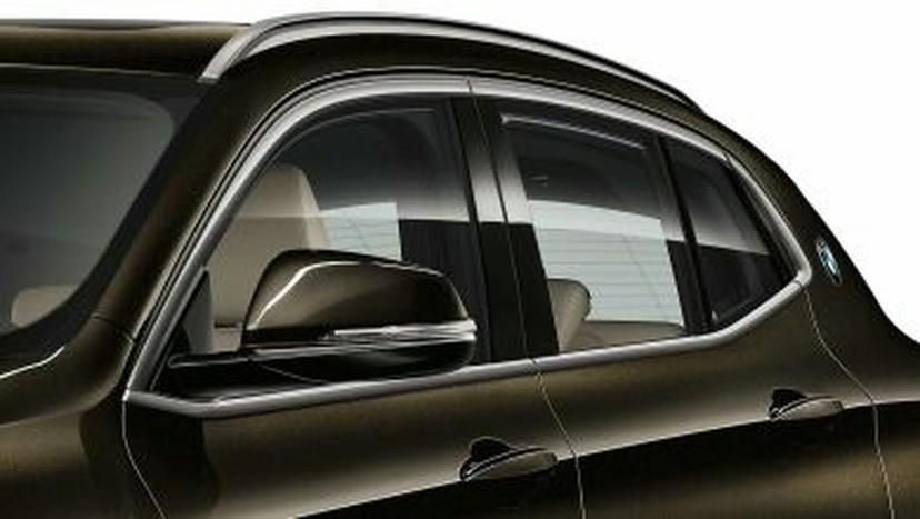 BMW Individual Exterieur Line Aluminium satiniert