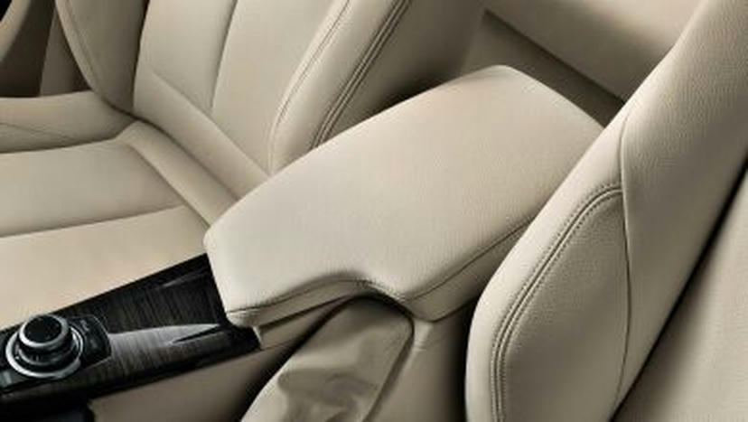 Middenarmsteun voor, verschuifbaa