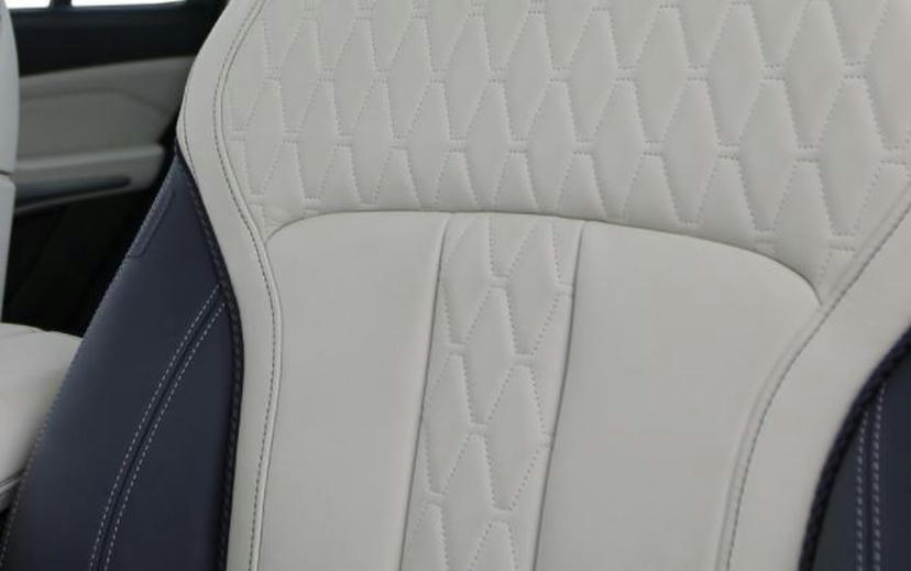 BMW Individual leder 'Merino'.