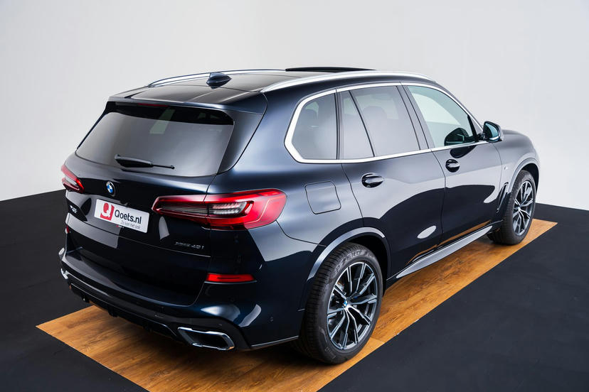 Extra getint glas in achterportierruiten en achterruit.