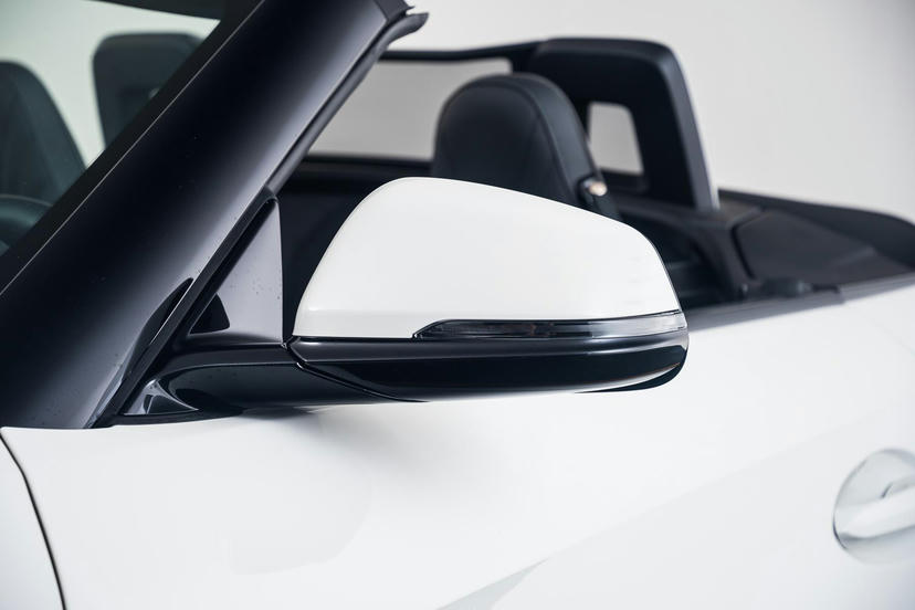 Automatisch dimmende buitenspiegel aan bestuurderszijde 