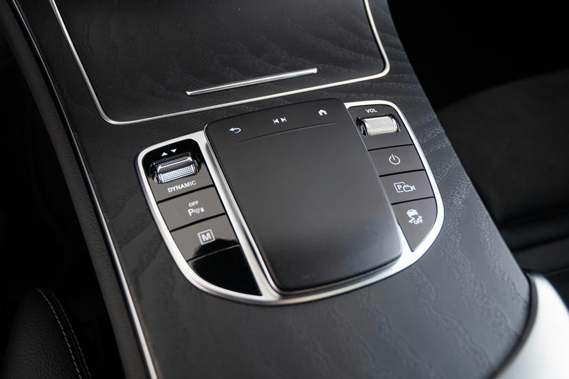 Openporig essenhout zwart/dwarsgeslepen licht aluminium