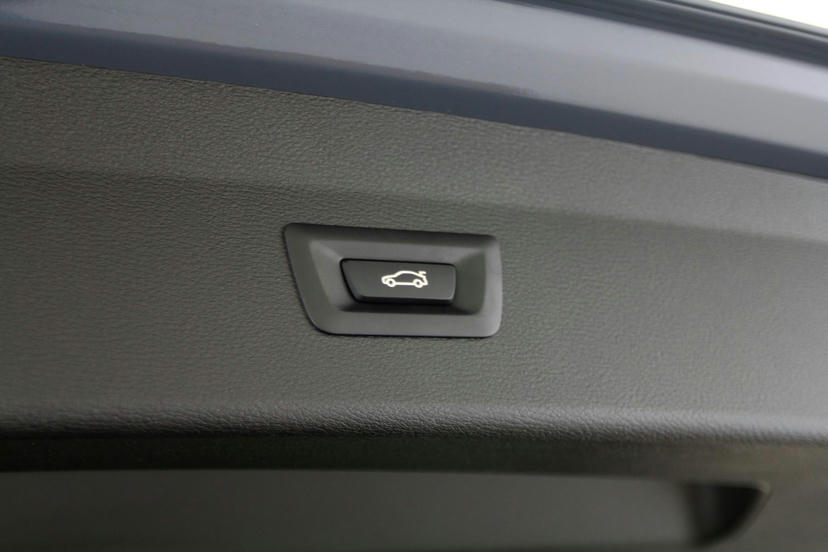 Elektrisch te openen en te sluiten achterklep