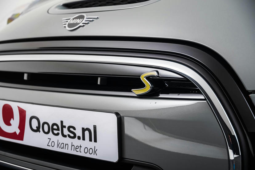 Veloursmatten met MINI Electric accenten