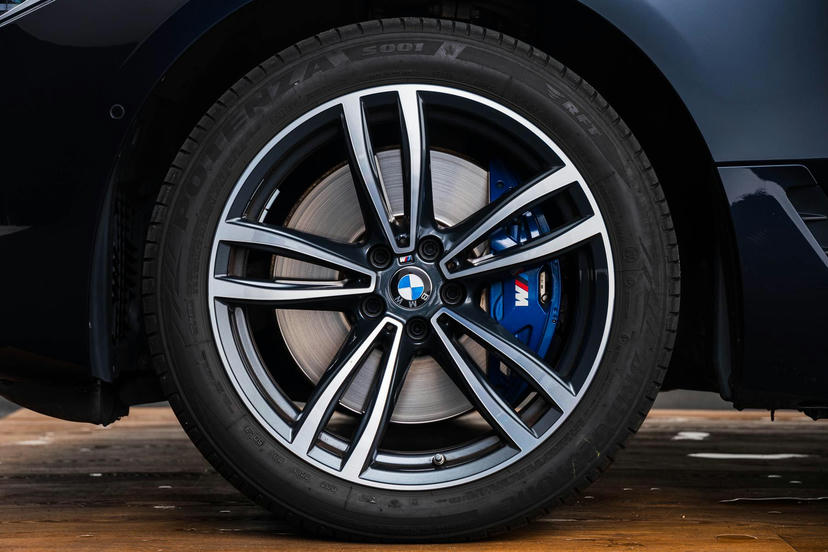 19 inch lichtmetalen wielen Dubbelspaak (styling 647 M) in Orbit Grey