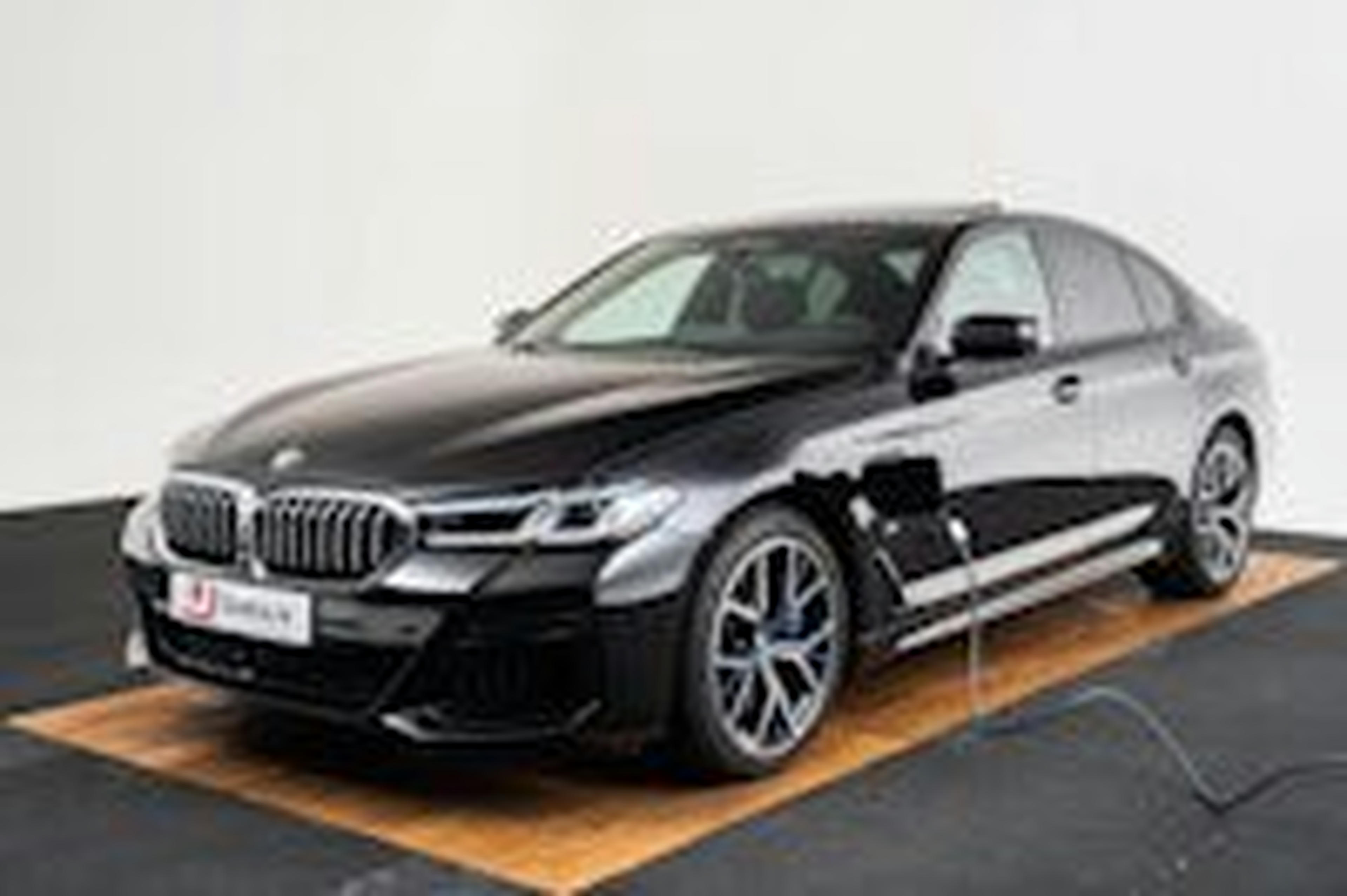 EXTR_CAR-20219-2D9CF9F6-3106-4792-9462DCBD9325DCCD.jpg